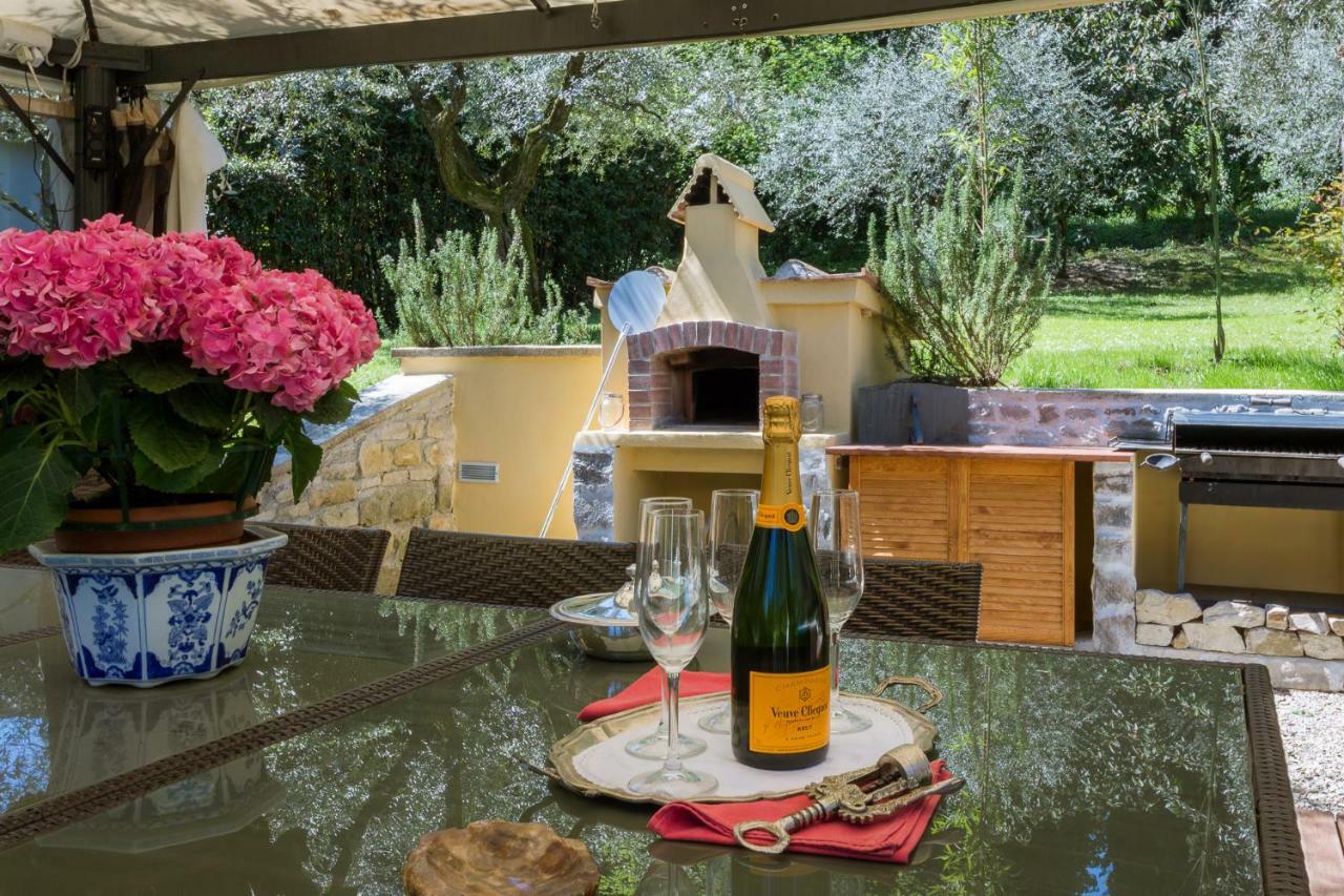 Villa In Private Estate,Shared Pool,Parking,3Km To Ponte Vecchio 피렌체 외부 사진